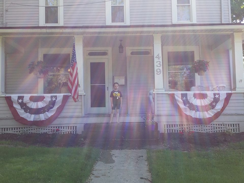 1st image of 439 N Main St