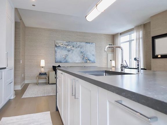 5th image of 451 E Grand Ave #4807