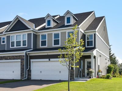 5930 Urbandale Ln N, Plymouth, MN, 55446