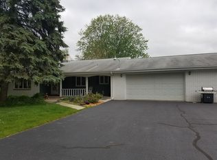 6206 N Rosewood Dr, Appleton, WI 54913