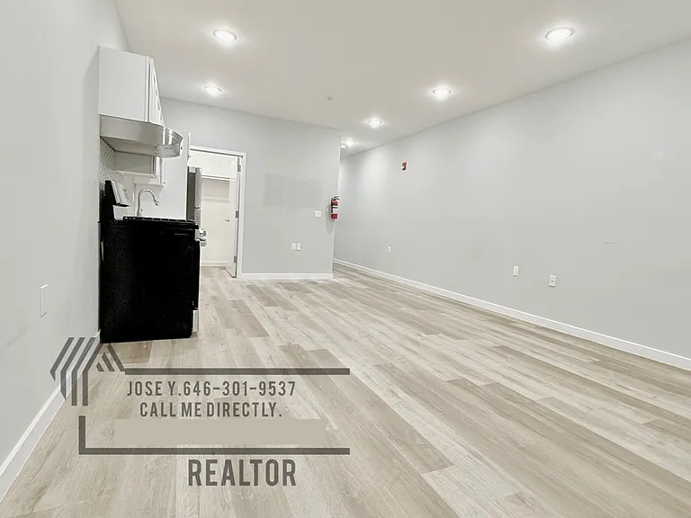 285 Fulton Pl #10 — Photo 5