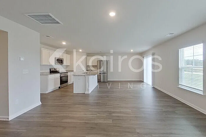 47 Springdale Rd — Photo 4