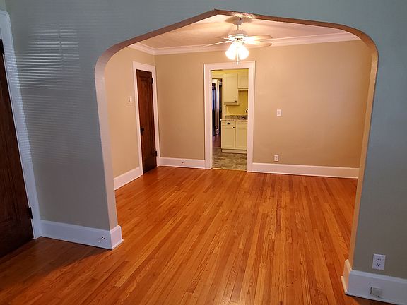 2nd image of 1327 Evelyn St #1S