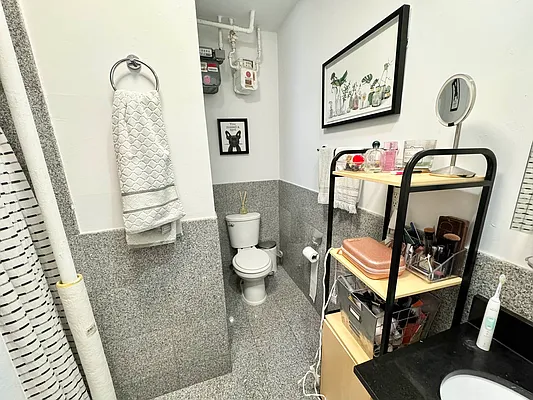 Rented by J PRESTON AND ASSOCIATES INC | media 17