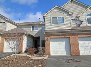 3614 Roanoke Ave #24C, Carpentersville, IL 60110