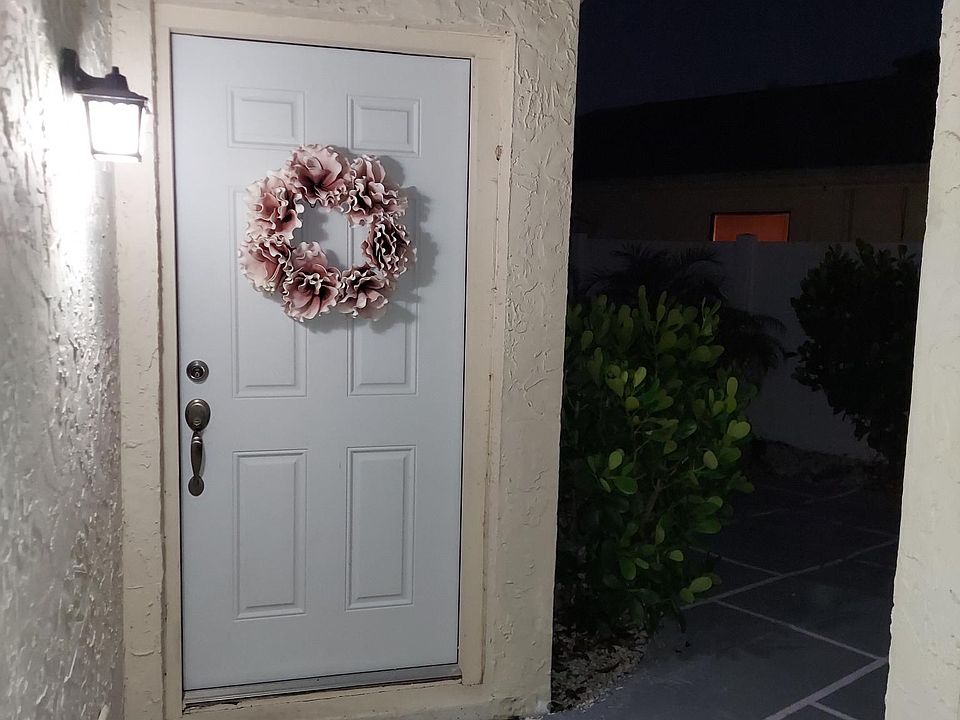 1st image of 10341 Rosemount Dr