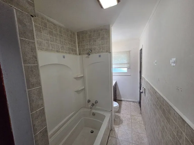 2401 Eastlawn St — Photo 15