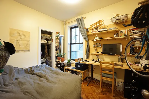 Rented by Rennit Inc. | media 4