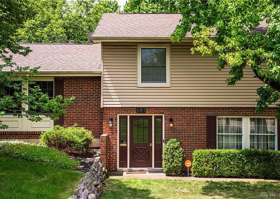 1st image of 191 Lyons Dr