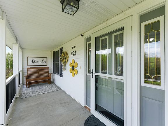 4th image of 424 Arbogast Ln