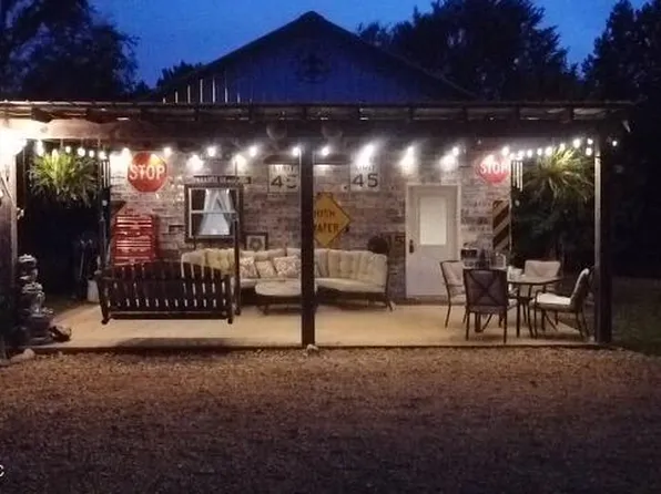 7005 Parsons Rd, Terry, MS 39170