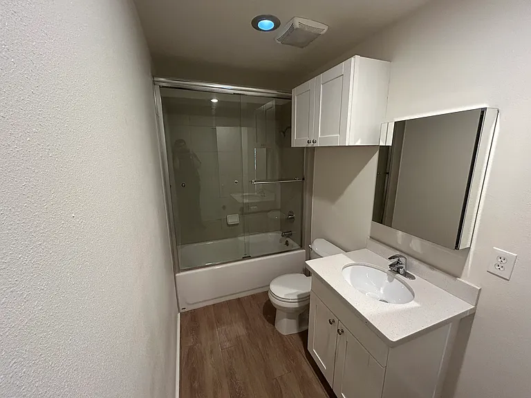 303 10th Ave S #302 — Photo 7