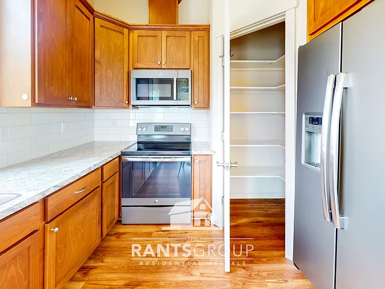 603 3rd Ave SW #A & B — Photo 4