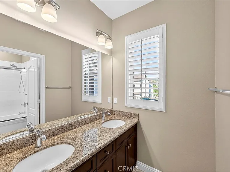 2976 E Coalinga Dr — Photo 13