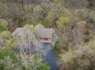 10450 Brent Ave E, Inver Grove Heights, MN 55077