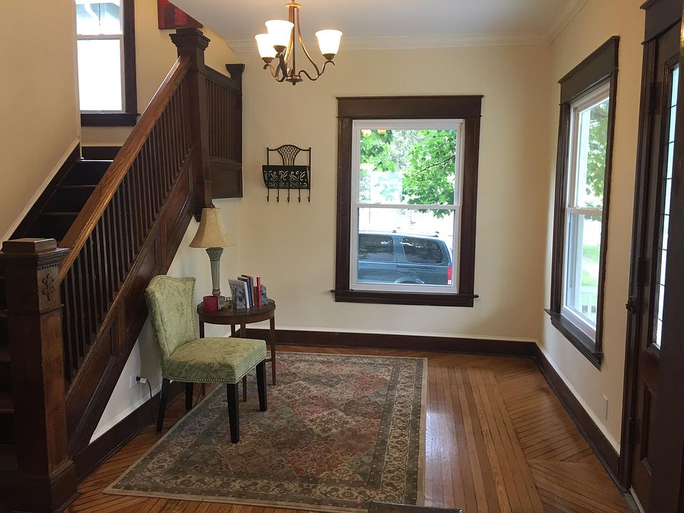 1st image of 177 William St