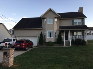 11 Bette Ln, Hurricane, WV 25526