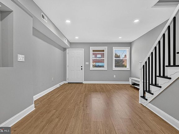 4th image of 3527 Horton Ave