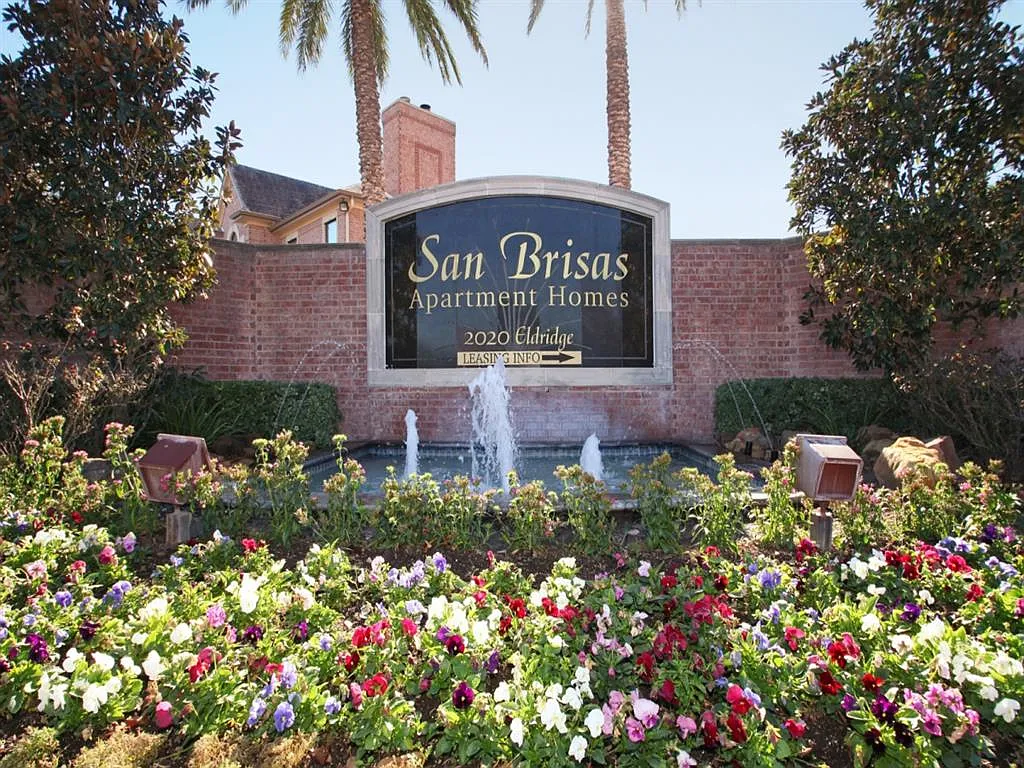 San Brisas Apartment Homes — Photo 1