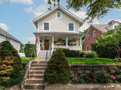 9 Neulist Avenue, Port Washington, NY, 11050