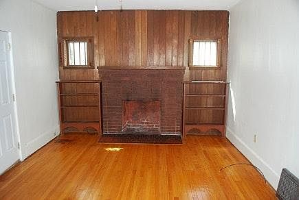 2nd image of 85 Dorchester Ave