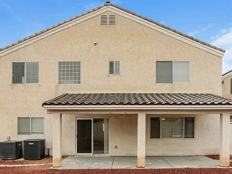 2418 Island Paradise Ave — Photo 20