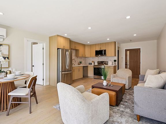 2nd image of 1824 Fairburn Ave #301