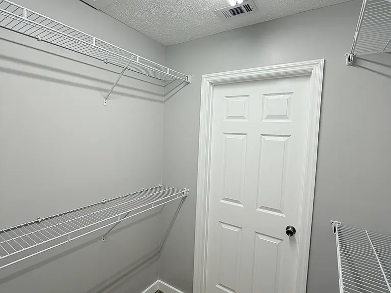 123 Seabreeze Cir — Photo 41