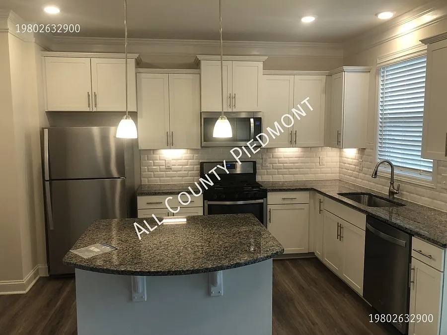 1509 Cambria Ct — Photo 3