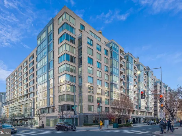 1155 23rd St NW #Penthouse 1g, Washington, DC 20037