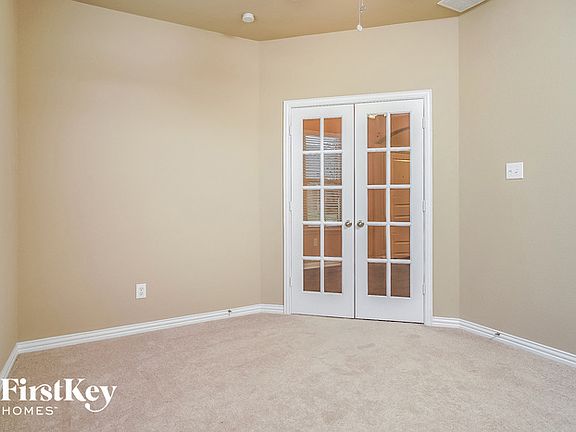 3rd image of 183 Pleasant Hill Ln