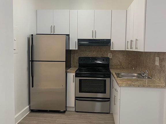 5th image of 215 Calabria Ave #12