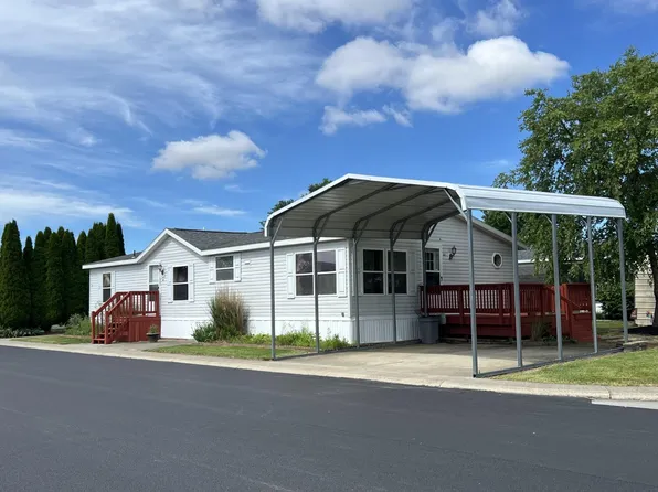 930 E Broadway St #23, North Baltimore, OH 45872
