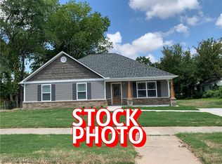 2810 N R St, Fort Smith, AR 72904