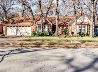 3013 Scenic Hills Dr, Bedford, TX 76021