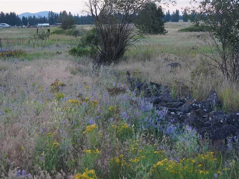 2nd image of 15722 W Four Mound Rd