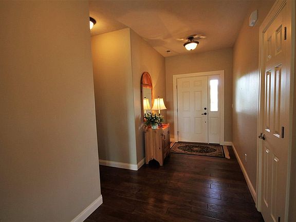 2nd image of 1076 Cromwell Ave