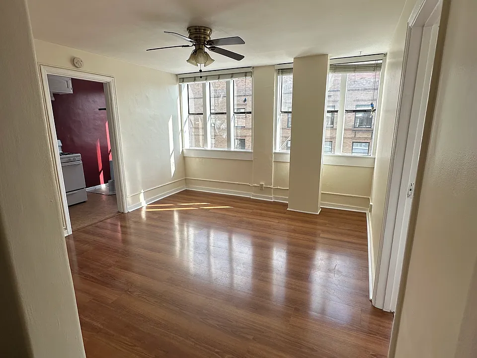 15 N Raymond Ave #10