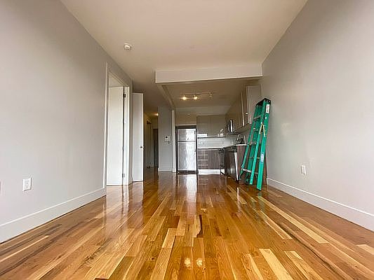 4th image of 41 Kosciuszko St Floor 3