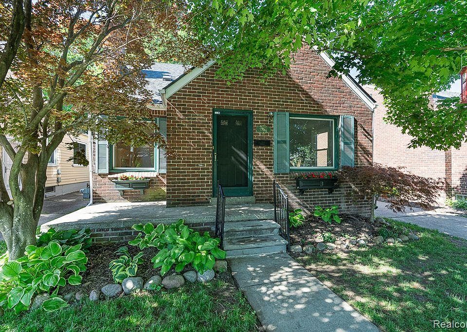 1st image of 22014 Colony St