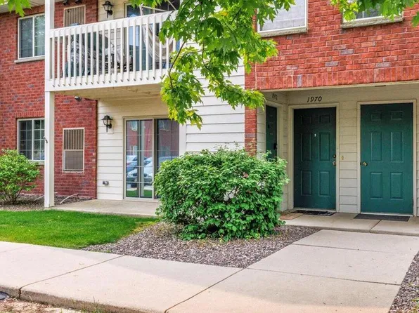 1972 Parknoll LANE, Port Washington, WI 53074