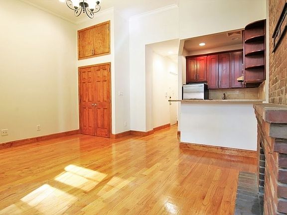 5th image of 157 W 85th St APT 2b