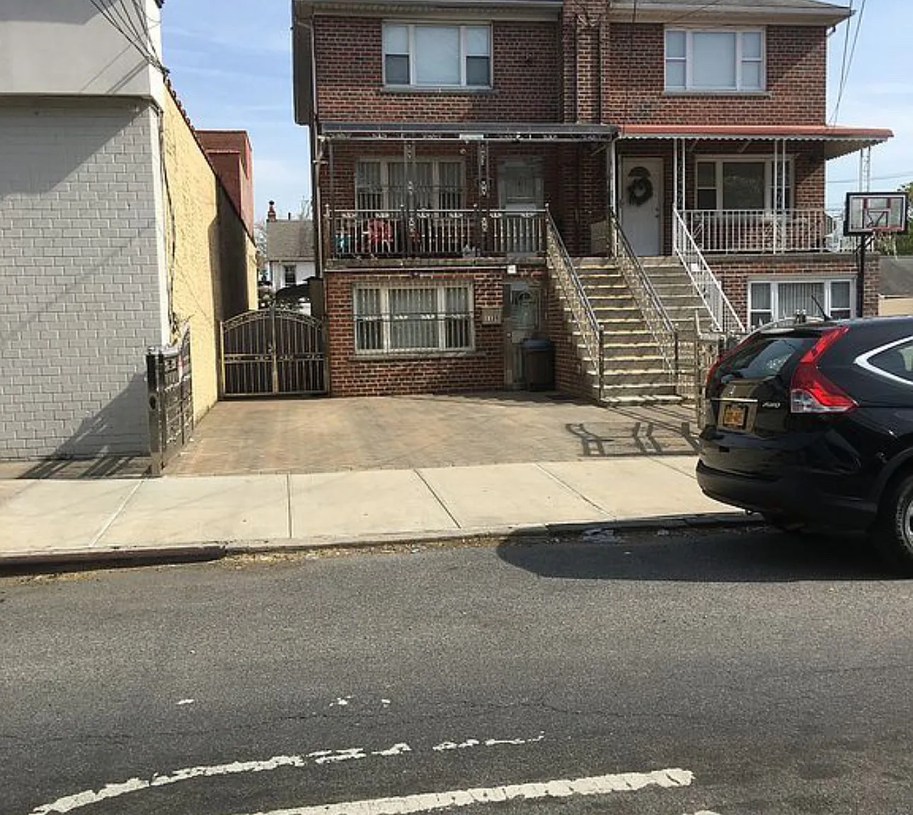 1128 Lydig Ave — Photo 2