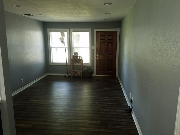 4th image of 1404 Berkshire Dr