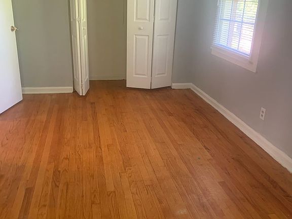 2nd image of 631 S Ellis St #5856CD311