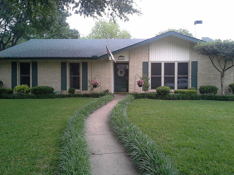 Front Street View