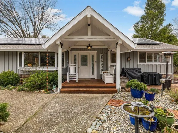 4577 S Point Rd, Diamond Springs, CA 95619