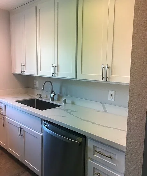 917 Sierra Vista Ave #M — Photo 1