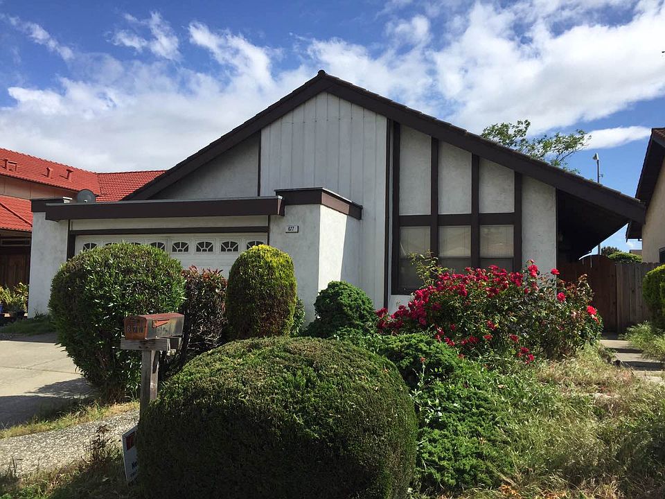 1st image of 677 Elderberry Way