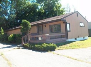 8 Ibm Rd, Poughkeepsie, NY 12601